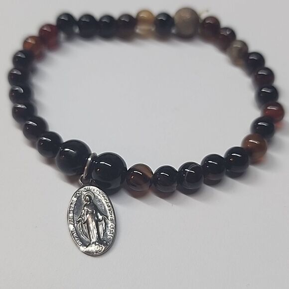 Mother Mary glass Beaded 925 charm bracelet - Picture 2 of 3